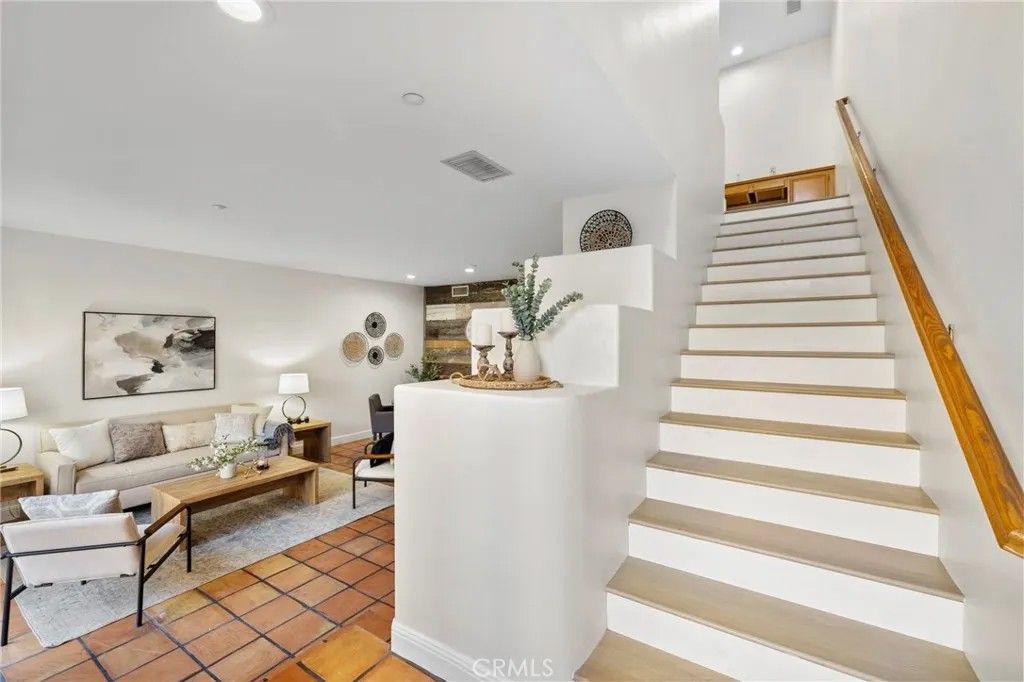 Photo of 19 Vinca Ct, Ladera Ranch, CA 92694 (MLS # OC26071517)