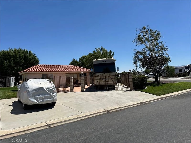 11555 Wedgewood