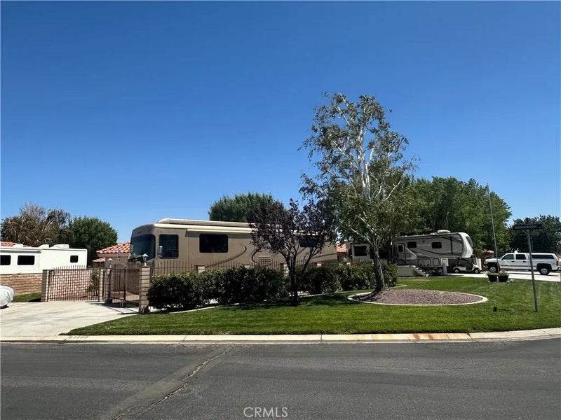 11555 Wedgewood
