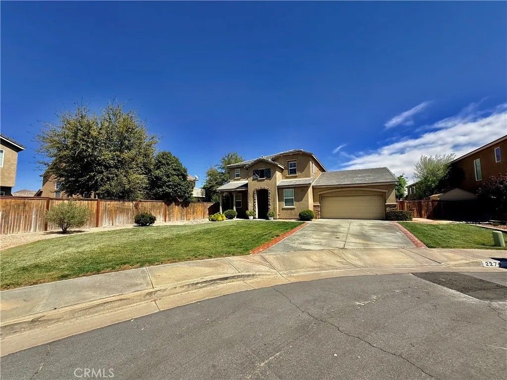 Photo of 2274 Dwight Court, Rosamond, CA 93560 (MLS # SR26070083)