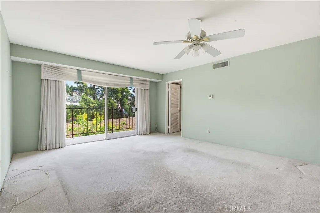 620 N Kenwood 208