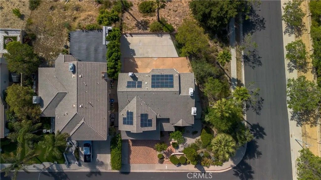 Photo of 17870 Orna Dr, Granada Hills, CA 91344 (MLS # SR26090673)