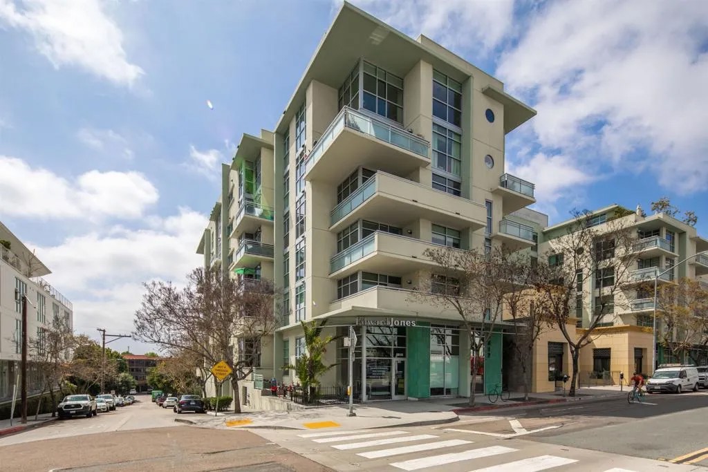 3812 Park Boulevard 414