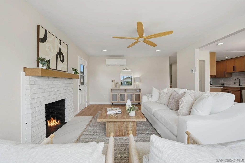 Photo of 357 San Miguel Dr, Chula Vista, CA 91911 (MLS # 260009089)