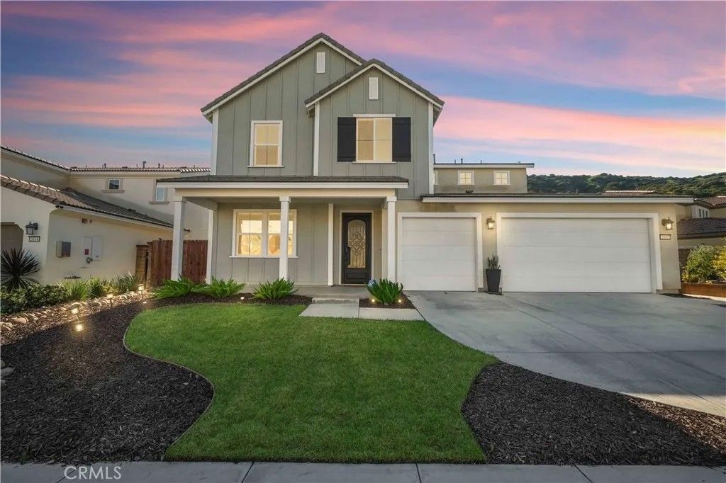 Photo of 2872 Santa Fiora Circle, Corona, CA 92882 (MLS # OC26006105)