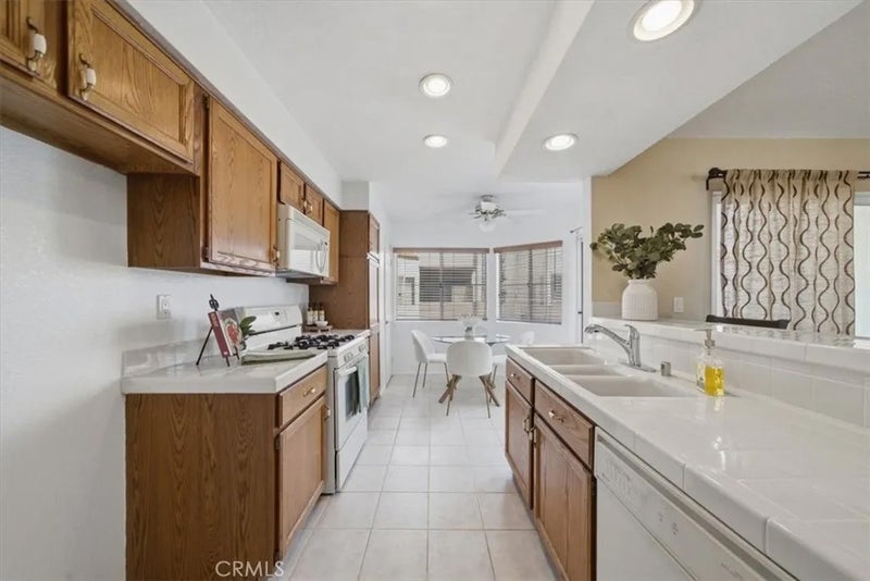 5455 Sylmar 1402