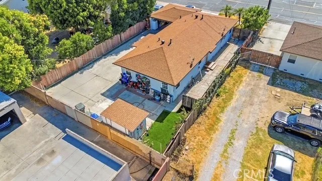 7122 Stanton Ave