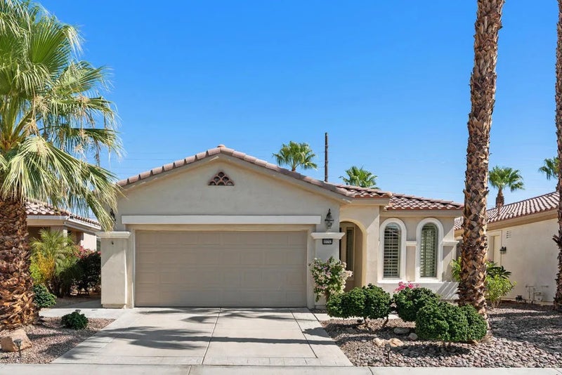 80292 Avenida Linda Vista