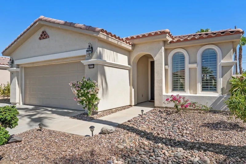 80292 Avenida Linda Vista