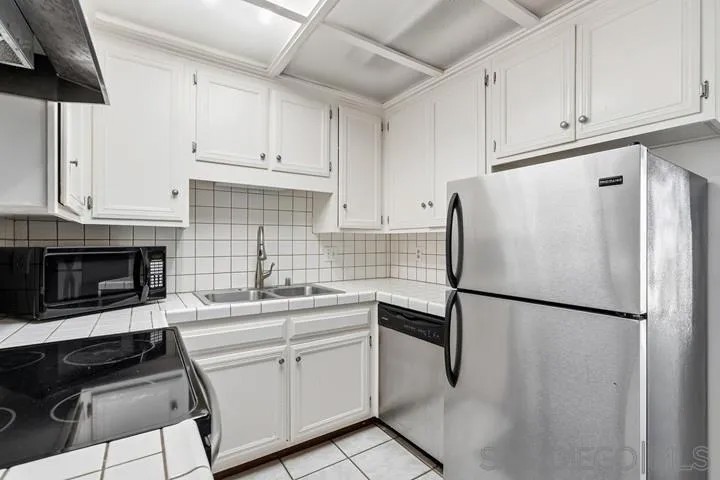 2510 Torrey Pines Rd 312