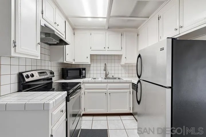 2510 Torrey Pines Rd 312