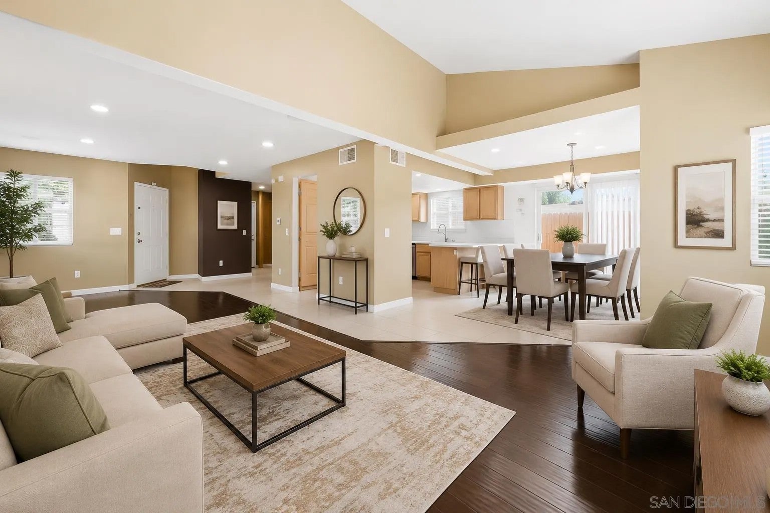 3143 Lamar Ct