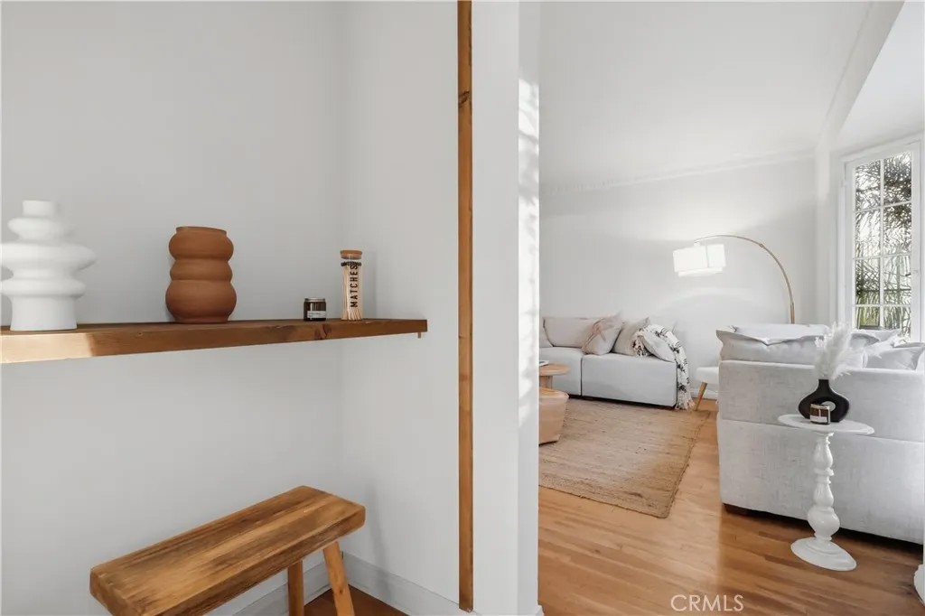 3214 W 83rd Street