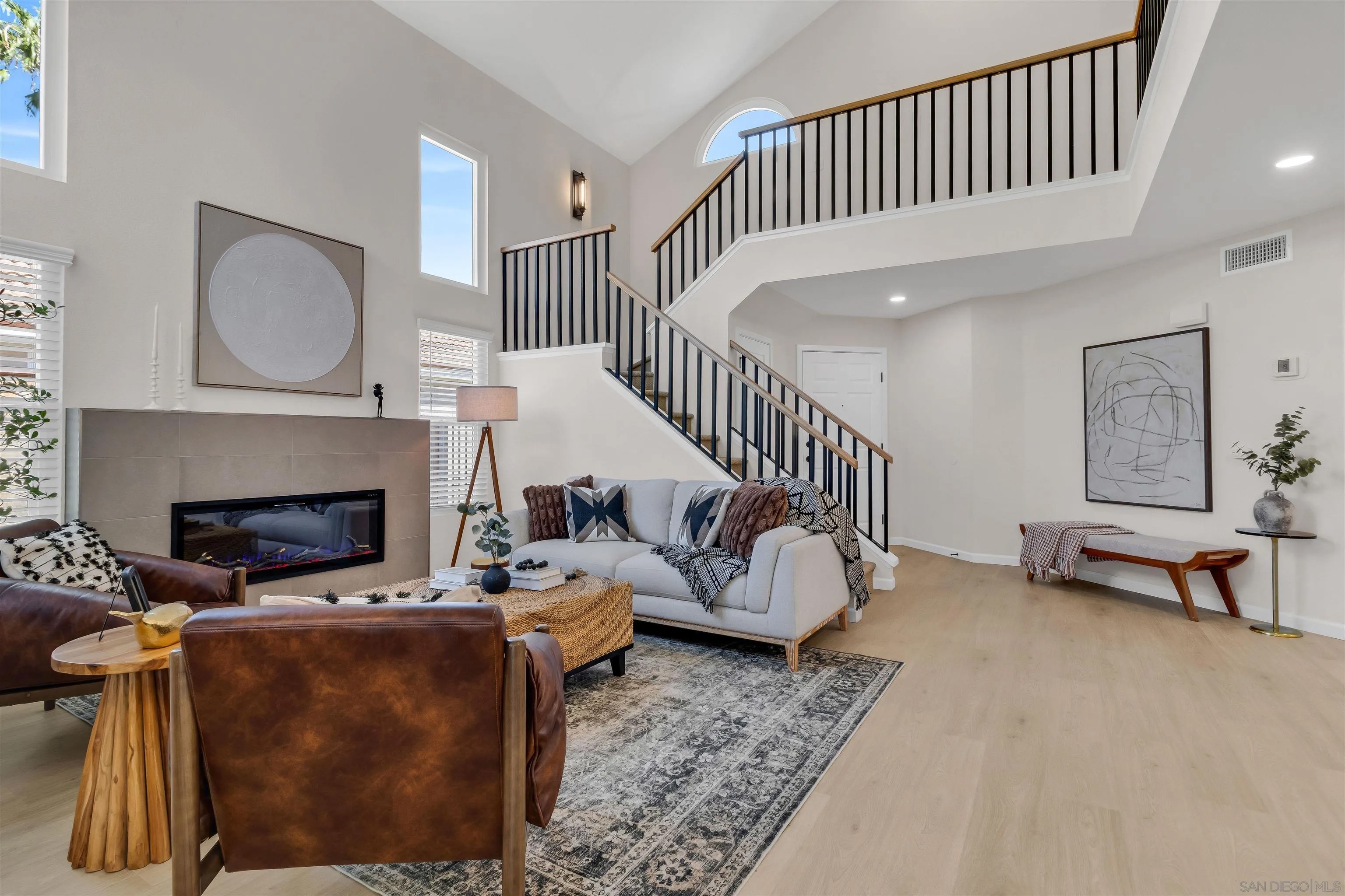 852 Southshore Dr
