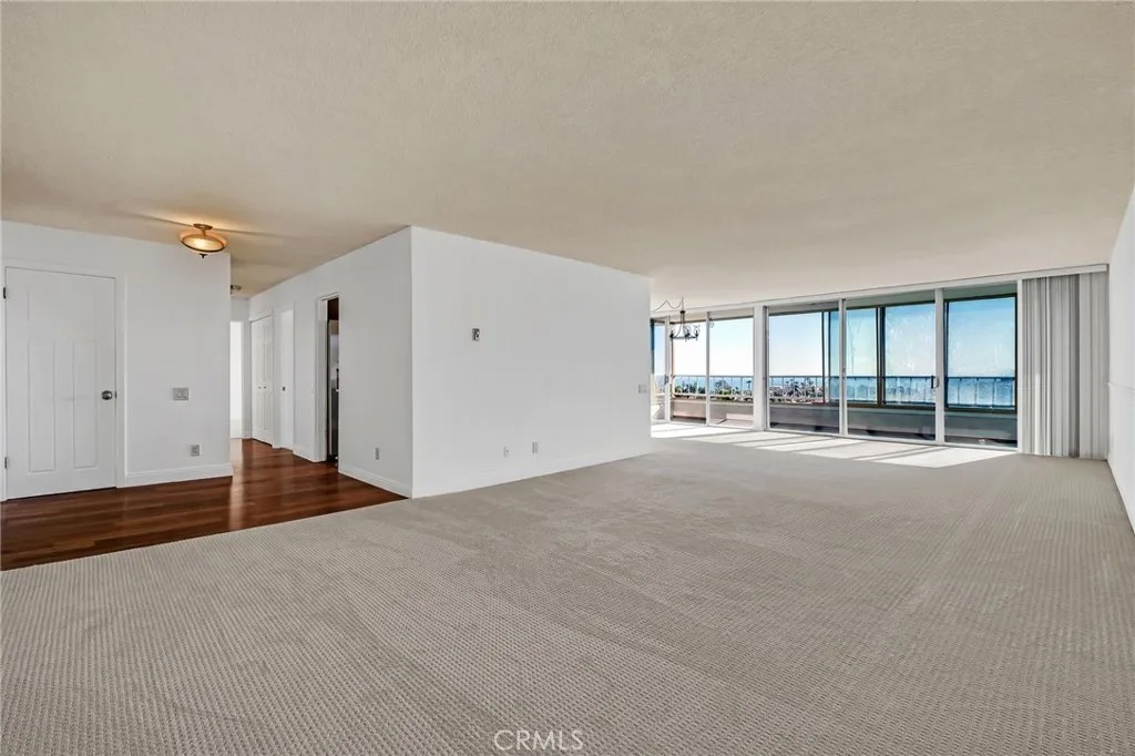32614 Coastsite 305E