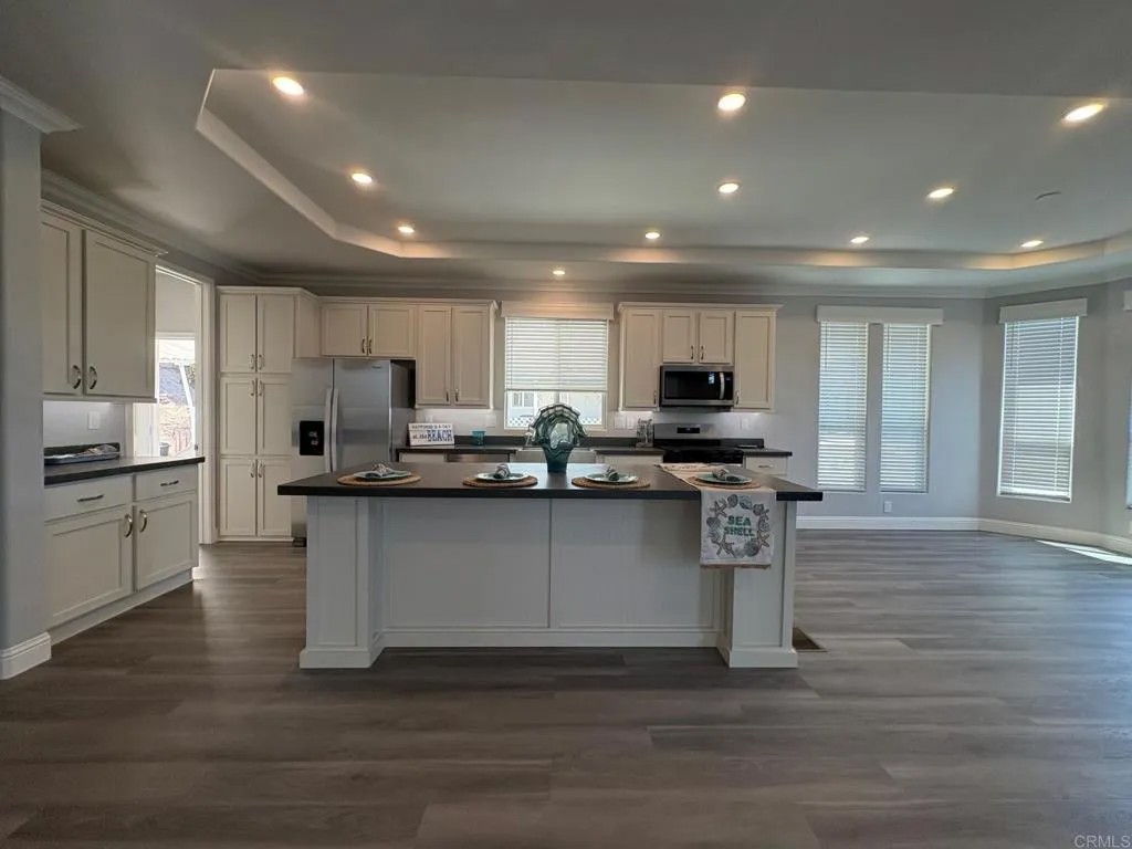 2400 Alpine Blvd. 25