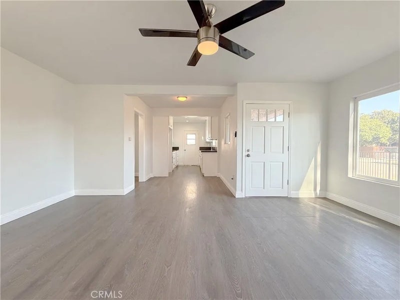 2207 W 132ND