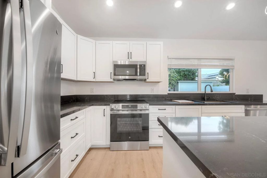 Photo of 3427 Argyle St, San Diego, CA 92109 (MLS # 260001901)