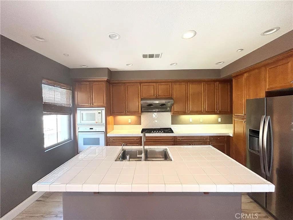 Photo of 133 Chantilly, Irvine, CA 92620 (MLS # IG26162616)