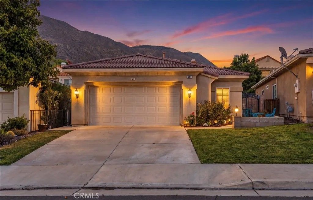 Photo of 951 Torino Avenue, San Jacinto, CA 92583 (MLS # IG26058631)