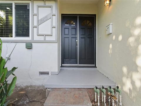 Tiny photo for 16455 Ludlow Street, Granada Hills, CA 91344 (MLS # OC26076849)