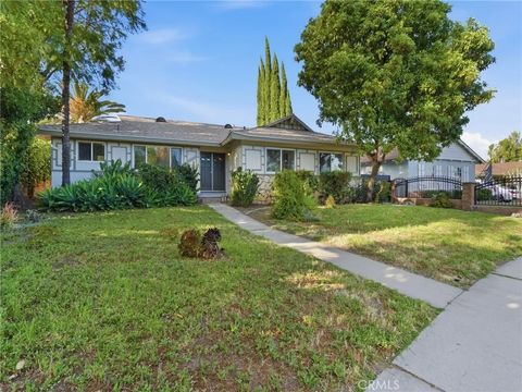 Tiny photo for 16455 Ludlow Street, Granada Hills, CA 91344 (MLS # OC26076849)