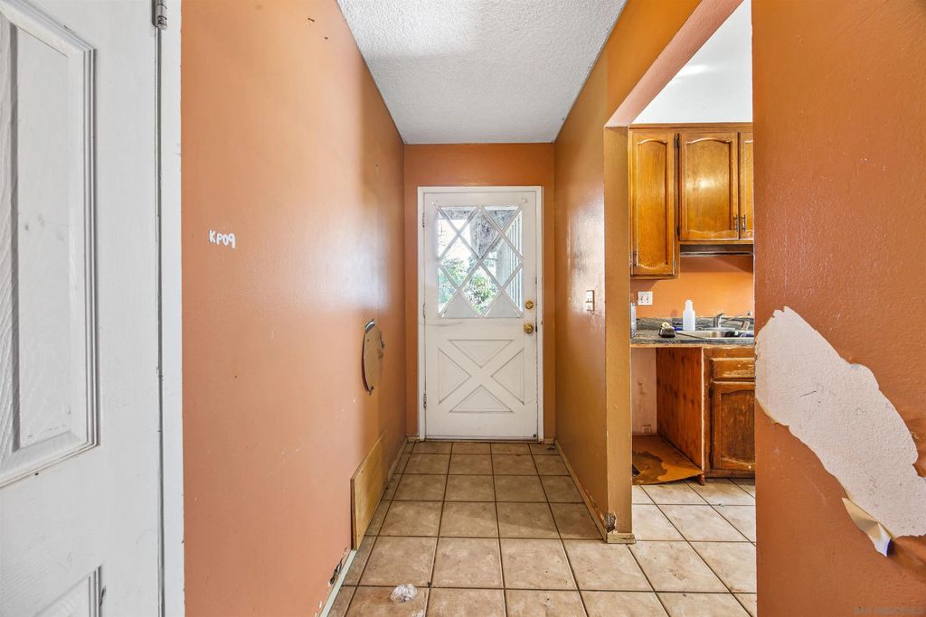 Photo of 9048 Gideon Cir. S, Lakeside, CA 92040 (MLS # 260007459)