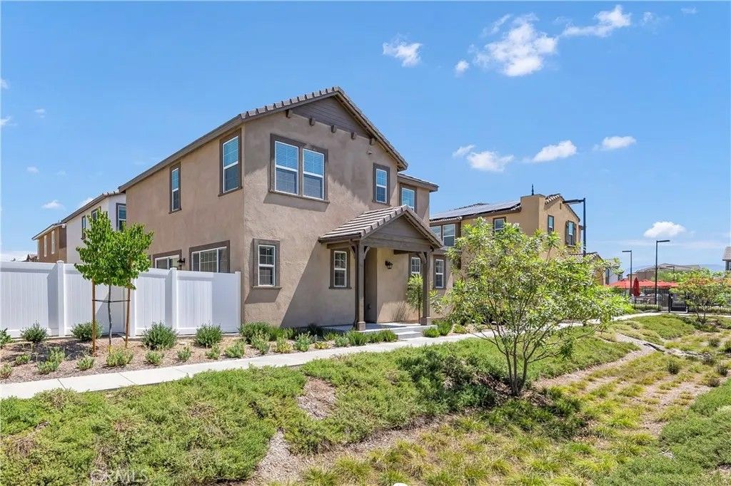 Photo of 40383 Birchfield Drive, Temecula, CA 92591 (MLS # SW25280418)