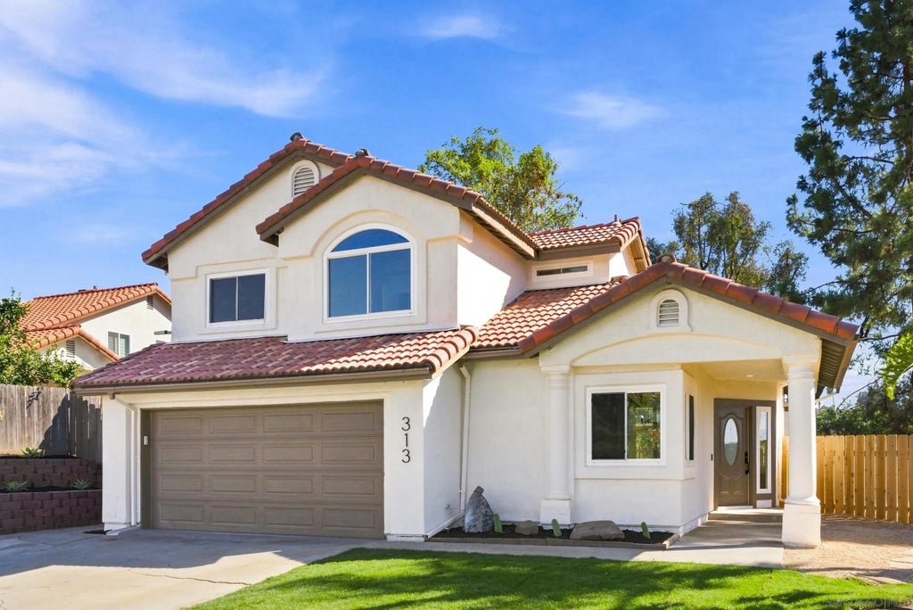 Photo of 313 Paseo Marguerita, Vista, CA 92084 (MLS # 260022133)
