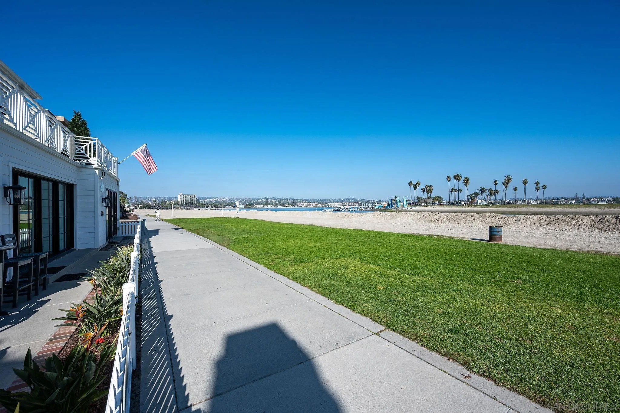 830-832 Pismo Ct