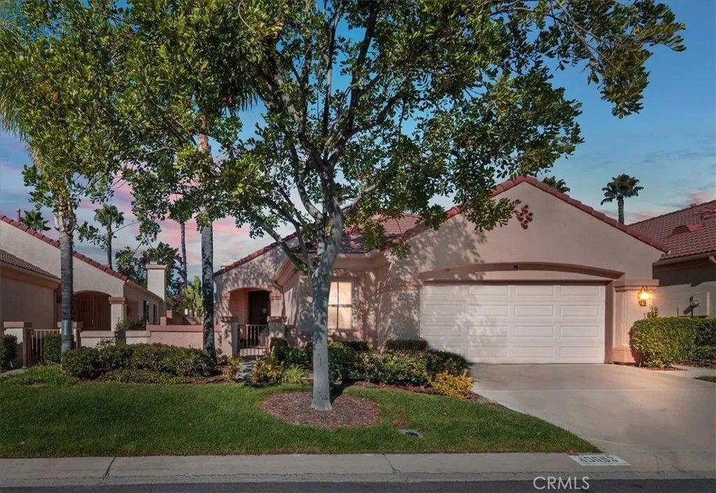 Photo of 40053 Corte Fortuna, Murrieta, CA 92562 (MLS # SW25250439)