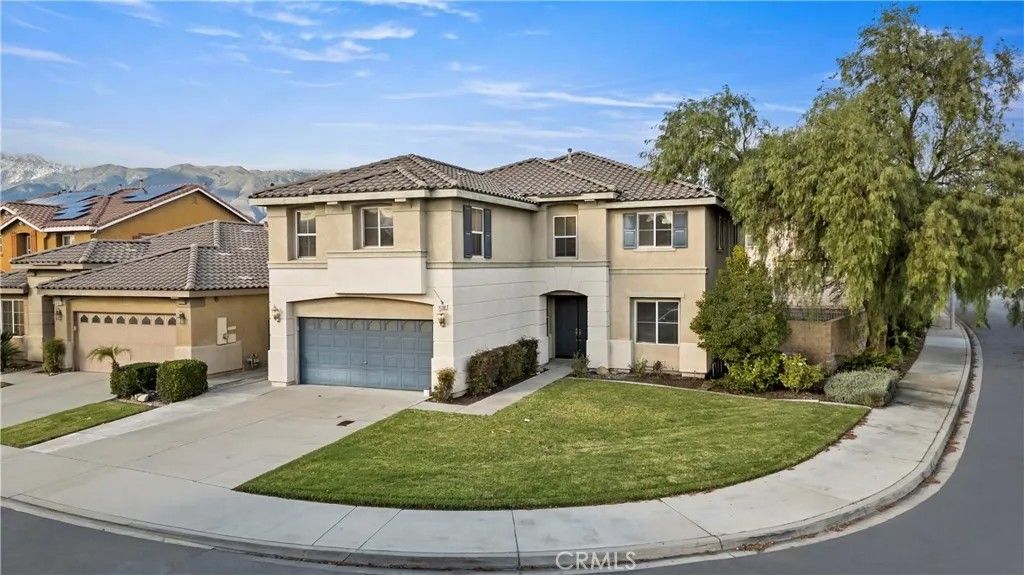Photo of 16198 Lake Padden Ln, Fontana, CA 92336 (MLS # WS25267865)