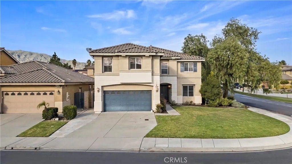 Photo of 16198 Lake Padden Ln, Fontana, CA 92336 (MLS # WS25267865)