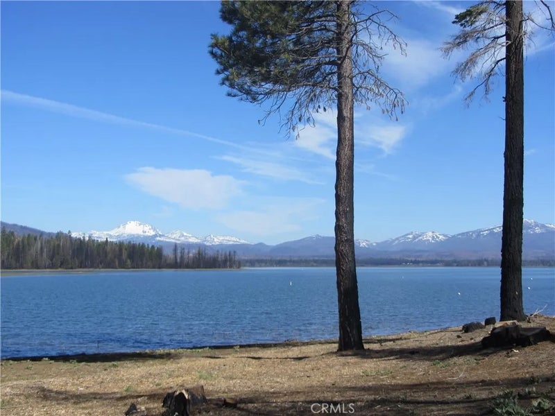 115 Lake Almanor West