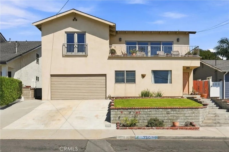 750 Hillcrest