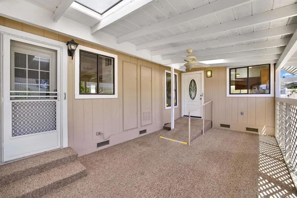 4468 Topaz Ln