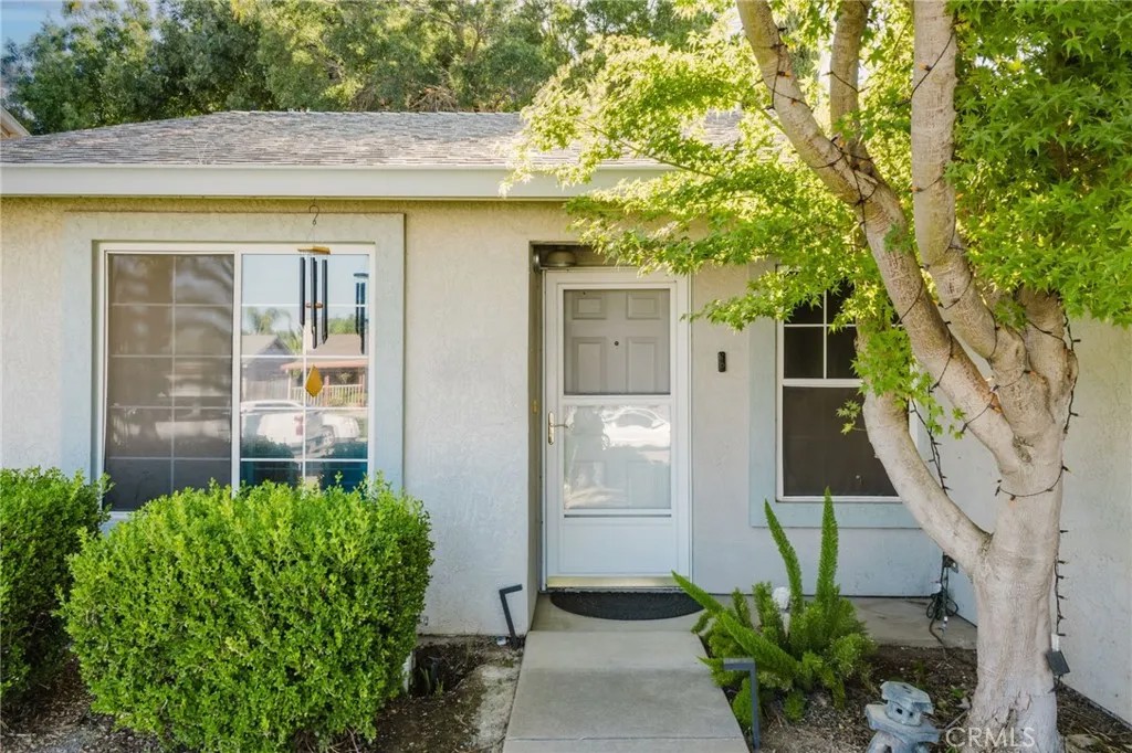 102 S Benicia Street