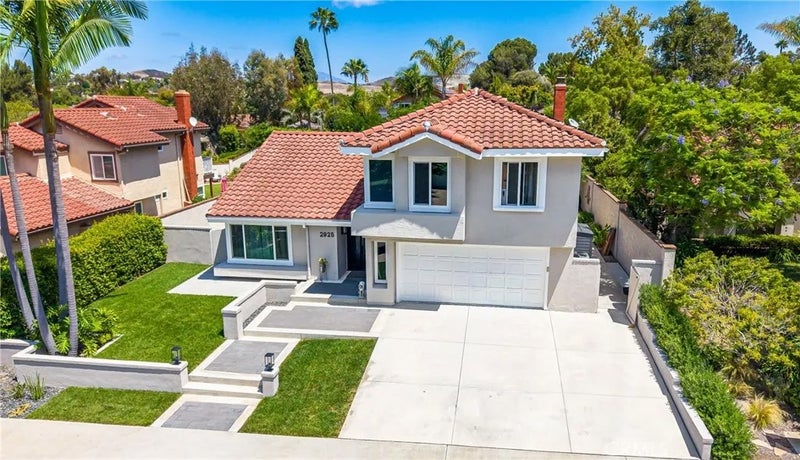 2925 Arroyo