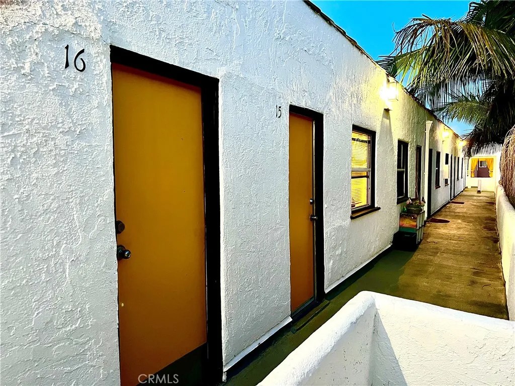 1101 Cherry Avenue