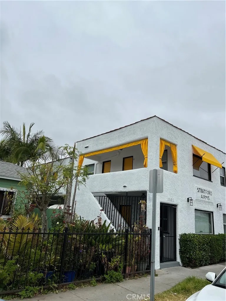 1101 Cherry Avenue