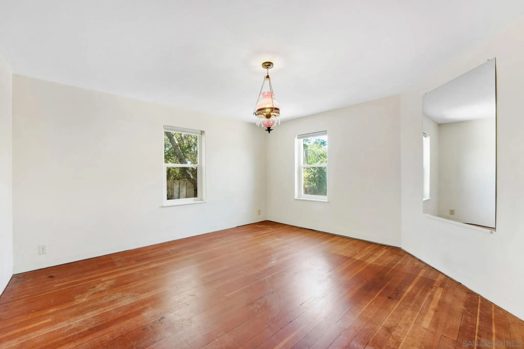 Vista, California 92084, United States, 3 Bedrooms Bedrooms, ,2 BathroomsBathrooms,Residential,Active,179656