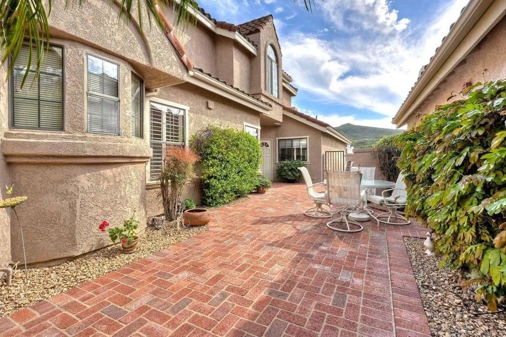 Photo of 28766 Vista Valley Dr, Vista, CA 92084 (MLS # NDP2602515)