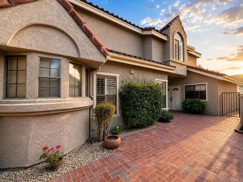 Photo of 28766 Vista Valley Dr, Vista, CA 92084 (MLS # NDP2602515)