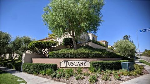 Photo of 20306 Pienza, Porter Ranch, CA 91326 (MLS # SR25276496)