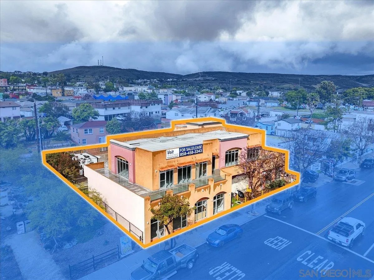 165 W San Ysidro Blvd