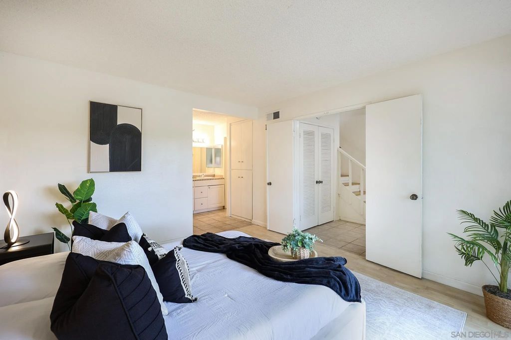 Photo of 7700 Parkway Dr #Unit 2, La Mesa, CA 91942 (MLS # 260010207)