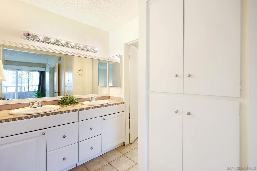 Photo of 7700 Parkway Dr #Unit 2, La Mesa, CA 91942 (MLS # 260010207)