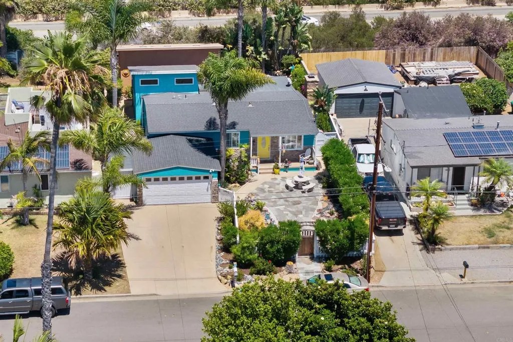 1454 Moreno Street