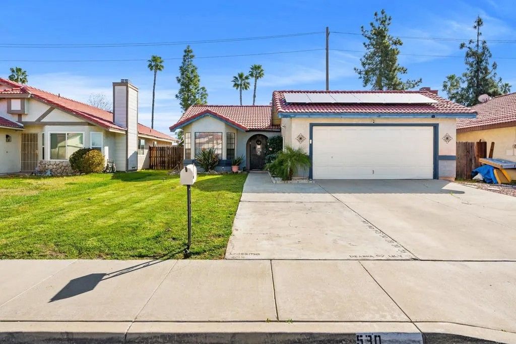 Photo of 530 Boston Street, Hemet, CA 92545 (MLS # PTP2601909)