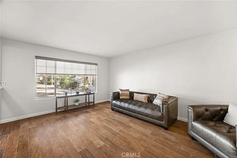 139 N Lincoln Place